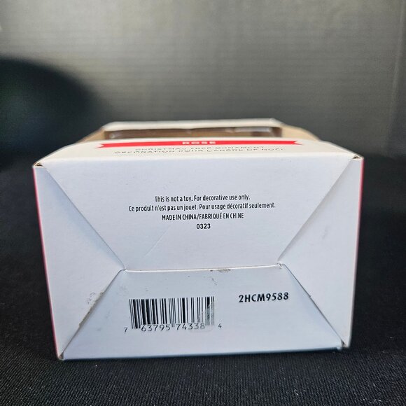 2021 Hallmark The Golden Girls Rose Nylund Christmas Ornament NIB - Picture 6 of 6